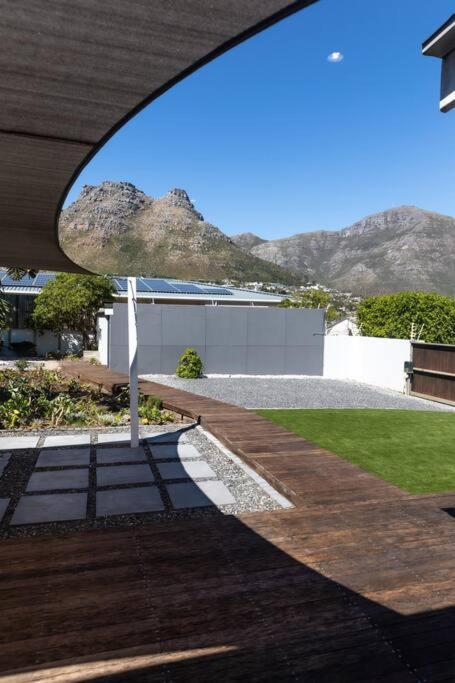 Spacious Family With Wood Fired Hot Tub * Kapstadt